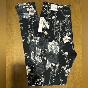 New Victoria Secret Floral Incredible Essential Leggings Long Size 12